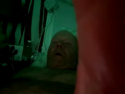 Snapshot of masterjerseyjoe chatting on 10/10/25, 08:02 masterjerseyjoe online show from 10/10/25, 08:02