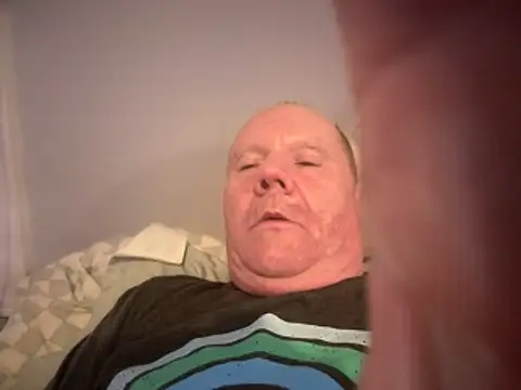 Snapshot of masterjerseyjoe chatting on 11/22/25, 03:44 masterjerseyjoe online show from 11/22/25, 03:44