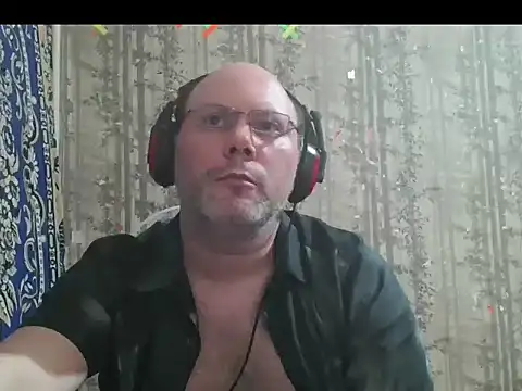 Snapshot of AgnichBan chatting on 11/23/25, 03:01 AgnichBan online show from 11/23/25, 03:01