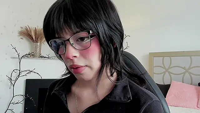 Snapshot of NattashaHotson chatting on 02/02/25, 03:17 NattashaHotson online show from 02/02/25, 03:17