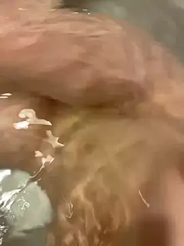 mochi mo chi  online show from 12/17/24, 01:49