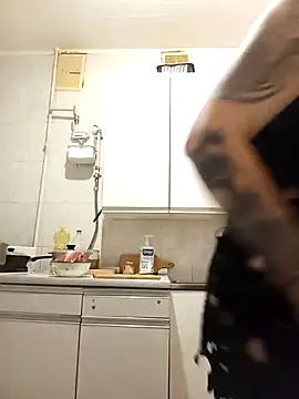 Snapshot of SckayilaGray chatting on 11/26/25, 08:32 SckayilaGray online show from 11/26/25, 08:32