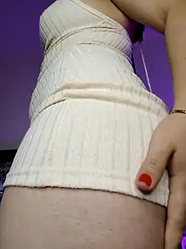 Sofia-Cam online show from 10/12/25, 01:15