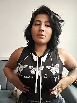 Pauilina online show from 12/29/24, 08:48