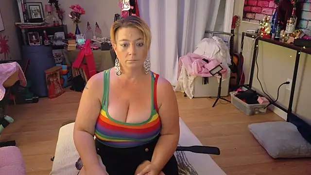 Luna1984 online show from 09/12/25, 08:20