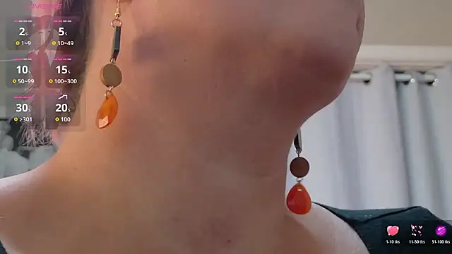 Luna1984 online show from 10/23/25, 06:17