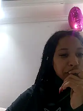 Snapshot of devi_black13_ chatting on 12/13/24, 05:27 devi black13 online show from 12/13/24, 05:27