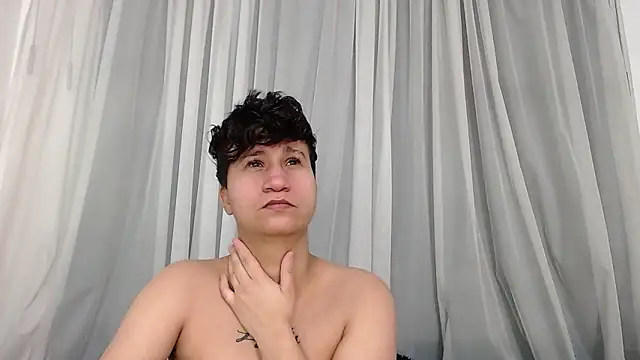 Snapshot of Im_Milan_Rs chatting on 11/05/25, 03:39 Im Milan Rs online show from 11/05/25, 03:39