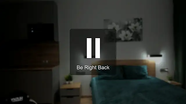 chloewallace online show from 12/12/24, 01:21