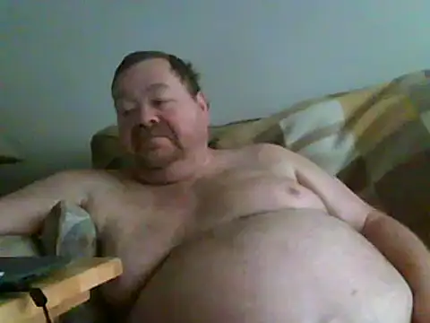 Snapshot of hitman_35 chatting on 12/23/24, 05:00 hitman 35 online show from 12/23/24, 05:00