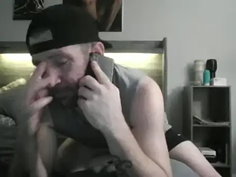 Edward LongCock online show from 12/29/24, 09:41