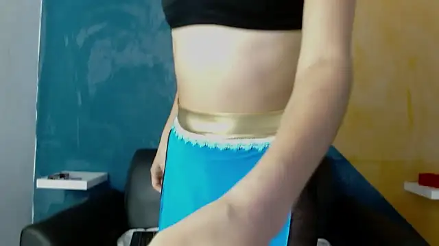 Snapshot of Ambar_Roux_ chatting on 01/09/25, 07:08 Ambar Roux online show from 01/09/25, 07:08