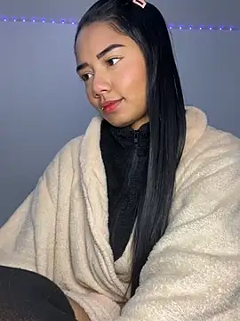 Snapshot of _Luana chatting on 01/15/25, 12:58  Luana online show from 01/15/25, 12:58