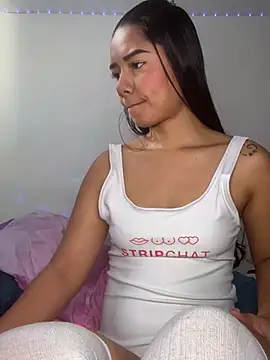 Snapshot of _Luana chatting on 03/12/25, 09:12  Luana online show from 03/12/25, 09:12