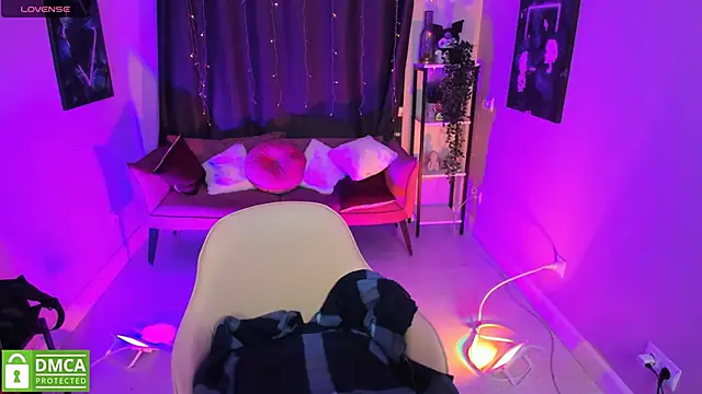 Bunny  of love online show from 12/03/24, 12:16