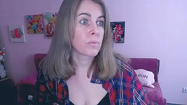 Hot Milady online show from 03/03/25, 08:16