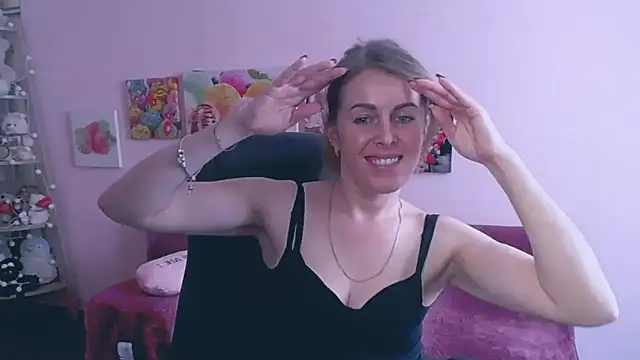 Hot Milady online show from 03/11/25, 11:23