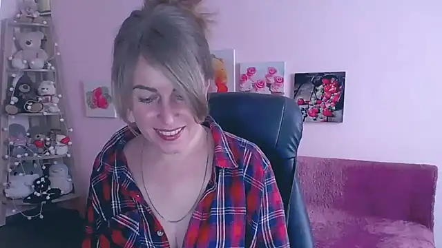 Hot Milady online show from 03/21/25, 08:39