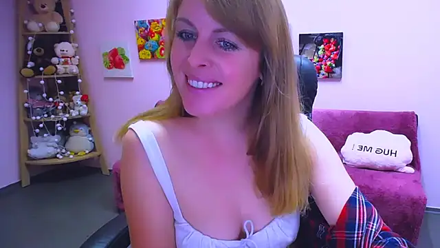 Hot Milady online show from 11/28/25, 08:28