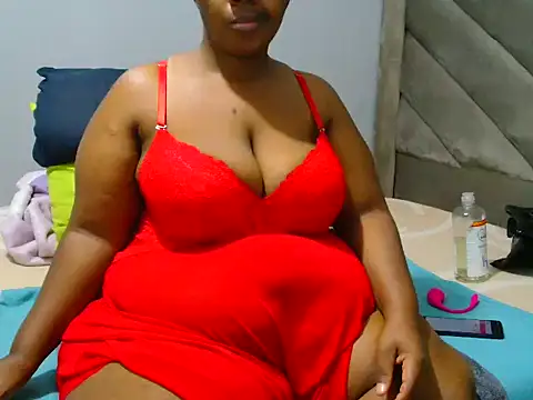 Snapshot of Hips2seyy86 chatting on 09/16/25, 03:40 Hips2seyy86 online show from 09/16/25, 03:40