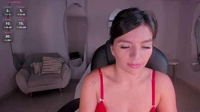Snapshot of ValeriaRoldanX chatting on 02/15/25, 06:23 ValeriaRoldanX online show from 02/15/25, 06:23