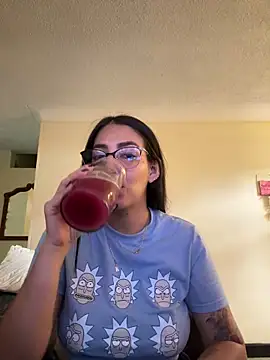 StaceyJones1 online show from 03/22/25, 07:42