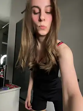 HellPeach online show from 02/17/25, 01:36