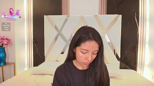 Valery wang online show from 03/05/25, 11:38