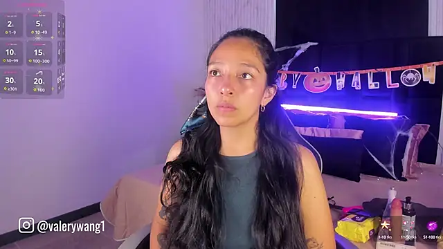 Valery wang online show from 10/08/25, 11:30