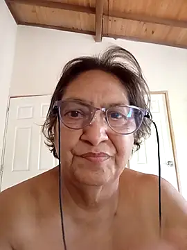 florecita69 online show from 10/17/25, 03:25