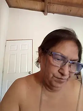 florecita69 online show from 11/12/25, 02:50