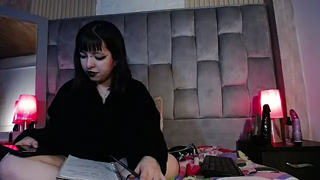 Snapshot of kittyhouse_hs chatting on 02/05/25, 05:09 kittyhouse hs online show from 02/05/25, 05:09