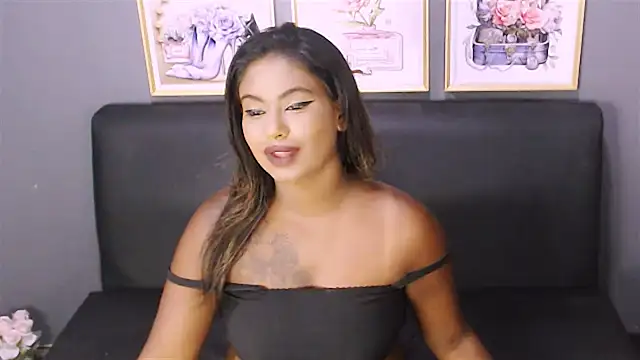 Snapshot of Littleindianmilf chatting on 01/09/25, 08:45 Littleindianmilf online show from 01/09/25, 08:45