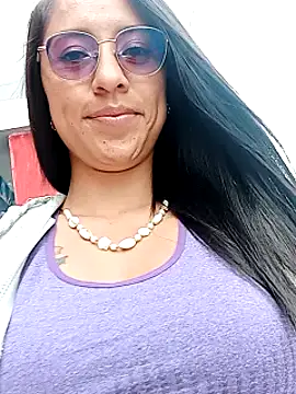 Snapshot of VALERY-03_ chatting on 01/03/25, 12:30 VALERY-03 online show from 01/03/25, 12:30