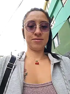 Snapshot of VALERY-03_ chatting on 02/07/25, 12:28 VALERY-03 online show from 02/07/25, 12:28