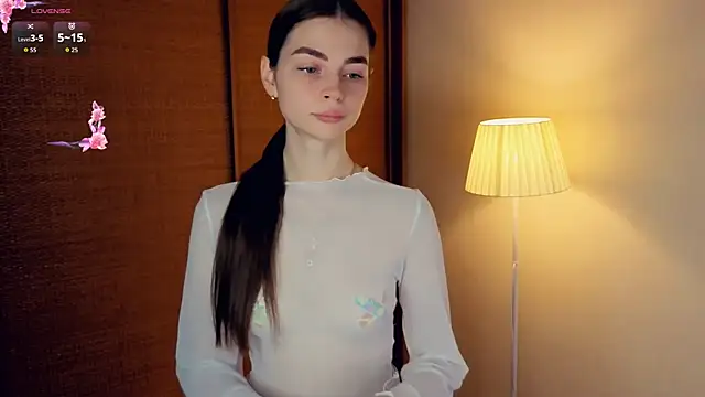 MaryJacksoon online show from 10/21/25, 08:15