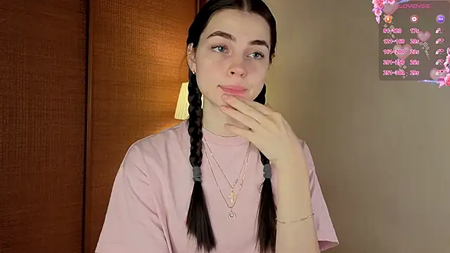 MaryJacksoon online show from 11/03/25, 07:53