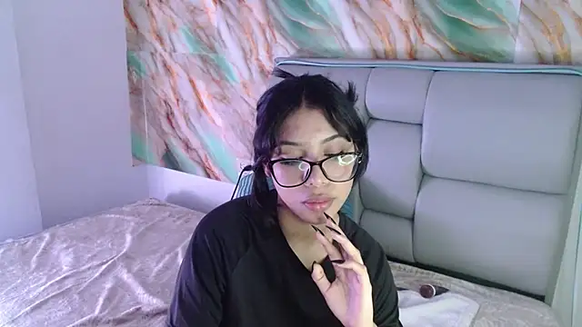 Snapshot of AmberJeong chatting on 02/28/25, 01:58 AmberJeong online show from 02/28/25, 01:58