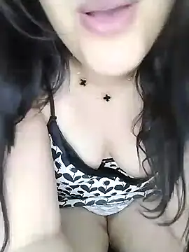 Snapshot of Tota_Khan chatting on 03/12/25, 12:31 Tota Khan online show from 03/12/25, 12:31