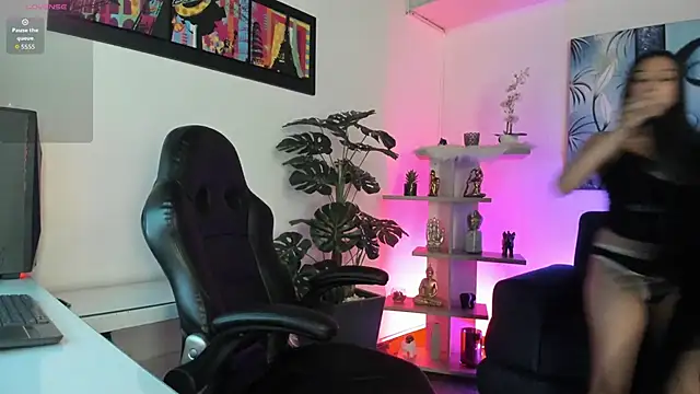 Snapshot of BaphyBaby chatting on 10/27/25, 07:07 BaphyBaby online show from 10/27/25, 07:07