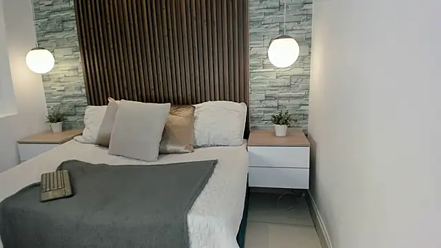 yulievans online show from 01/21/25, 07:28