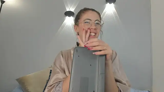 yulievans online show from 01/30/25, 08:43