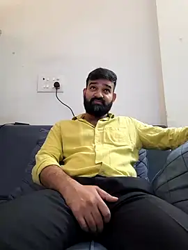 Snapshot of Fun_Guuy chatting on 01/08/25, 10:48 Fun Guuy online show from 01/08/25, 10:48