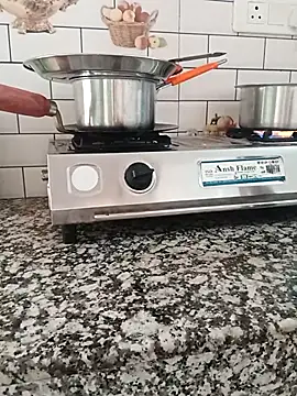 Saroj-Shah online show from 10/17/25, 04:59