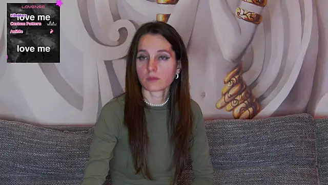 hailey peach online show from 02/05/25, 09:07