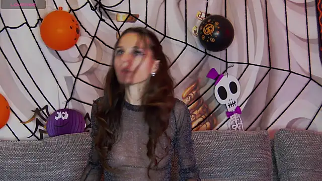 hailey peach online show from 10/29/25, 05:58