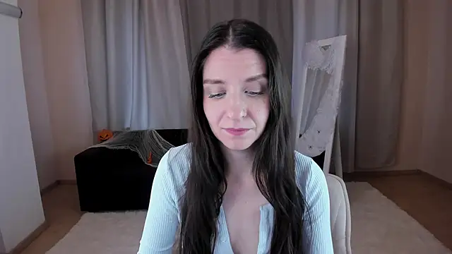 Snapshot of helentasty chatting on 10/27/25, 02:59 helentasty online show from 10/27/25, 02:59