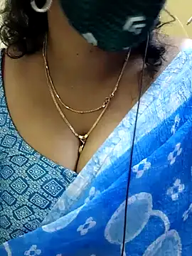 Snapshot of mallu-sumi chatting on 01/30/25, 05:28 mallu-sumi online show from 01/30/25, 05:28