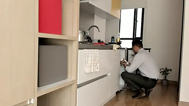 pablo-rincon95 online show from 12/24/24, 02:33