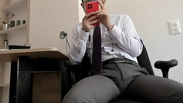 pablo-rincon95 online show from 01/07/25, 04:48